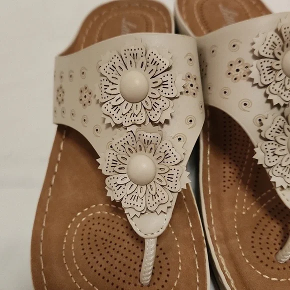 New!Light beige flower wedge flip flop arch support thong sandal off white ivory - Picture 5 of 11